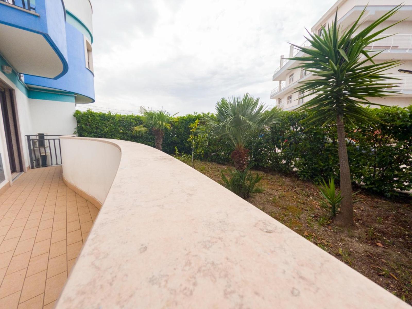 Residence Calle Del Porto มันเฟรโดเนีย ภายนอก รูปภาพ